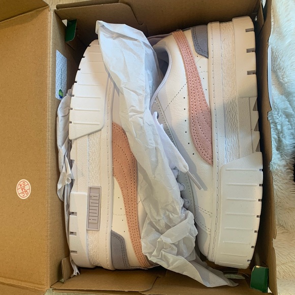 Brand new Puma sneakers - Picture 4 of 6